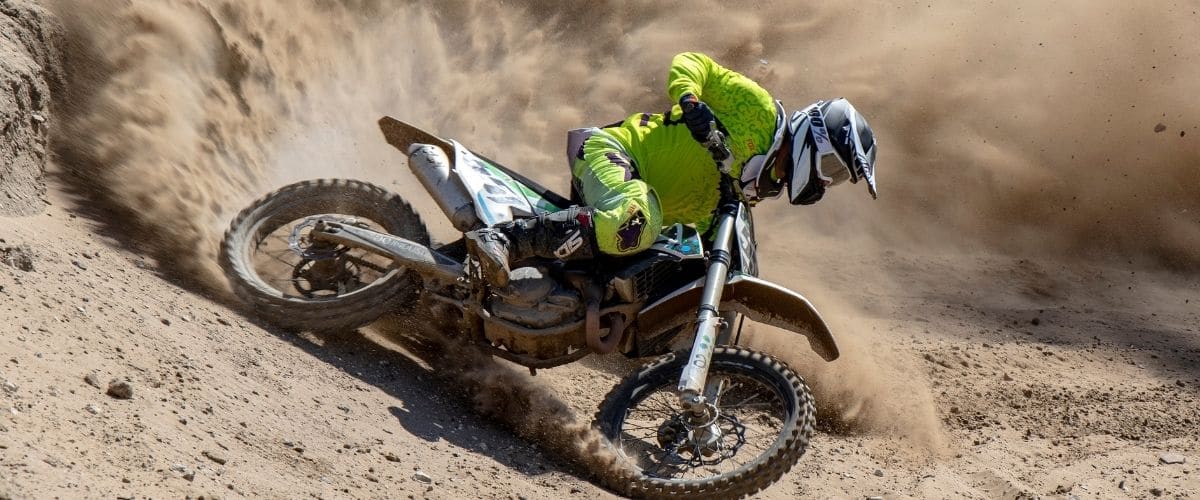 are quads safer than dirt bikes